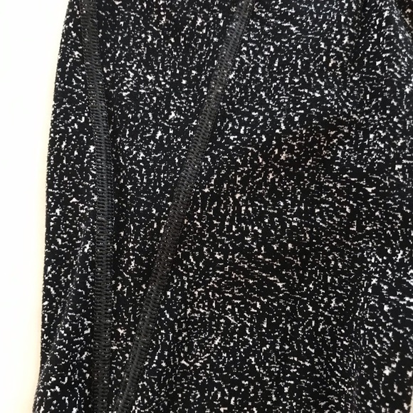 ATHLETA 511146 LIGHTNING STATIC 7/8 TIGHT PANT GYM YOGA $98.00 SIZE XSP - Picture 6 of 12